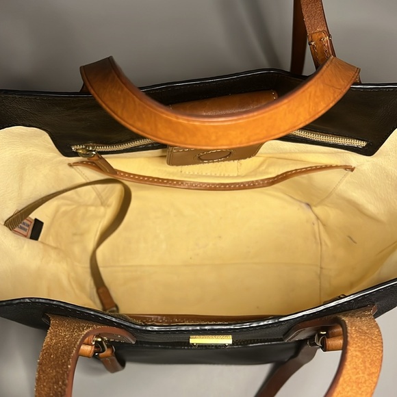 Dooney and Bourke Bucket tote - Picture 7 of 13
